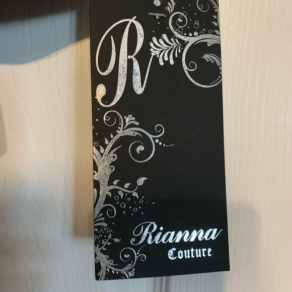 Dress - Picture 5 of 6